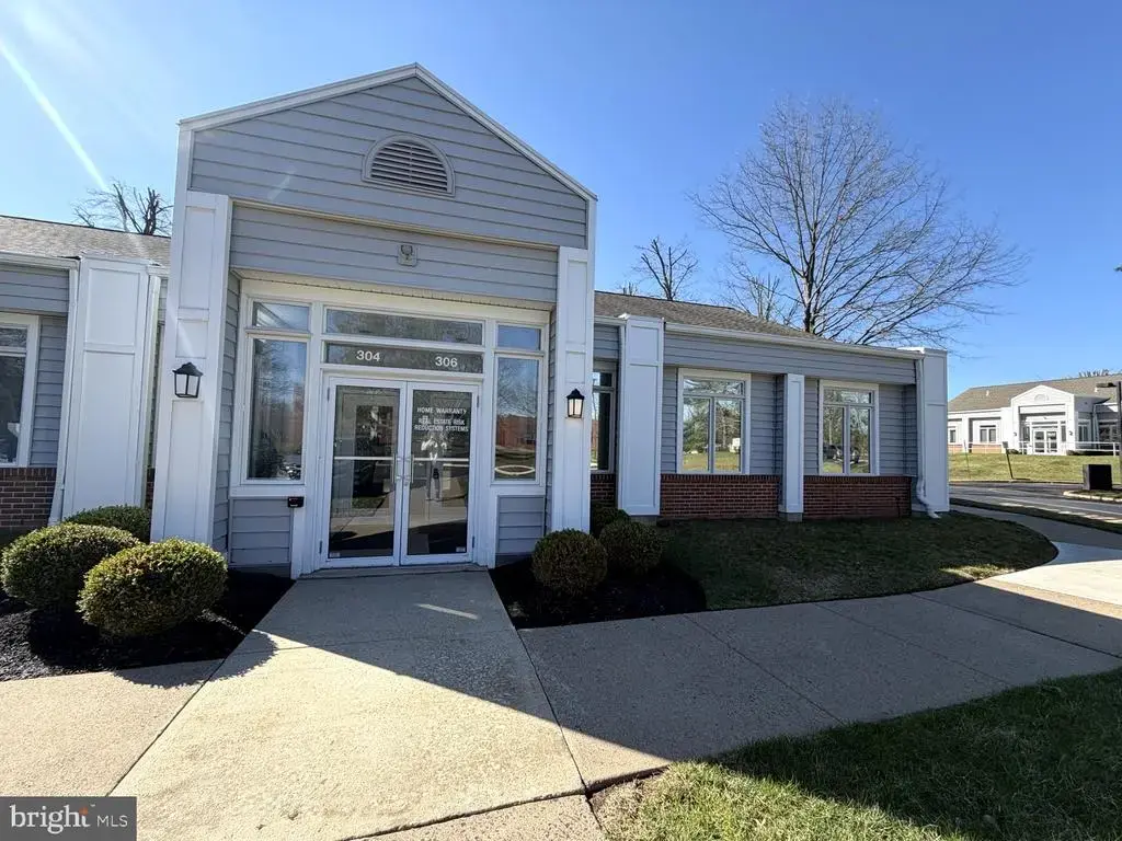 304 Corporate Dr E #e, LANGHORNE