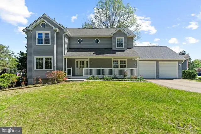 908 Ashburn St, Herndon