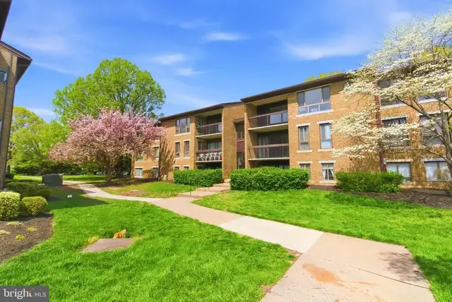 561 Florida Ave #204, Herndon
