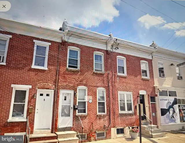 903 Maple St, Wilmington
