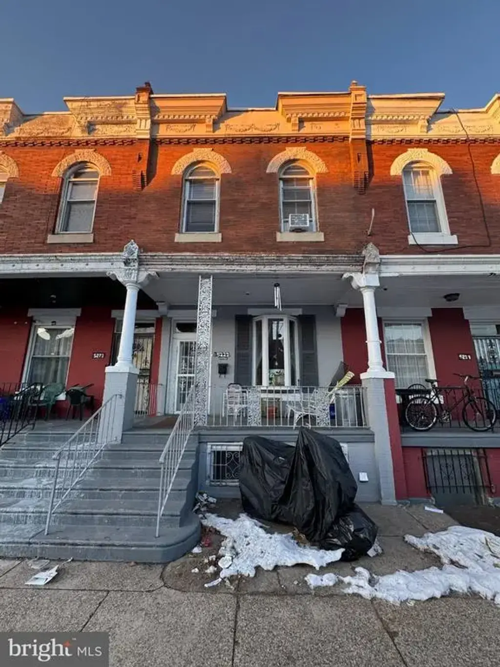 5221 Cedar Ave, PHILADELPHIA