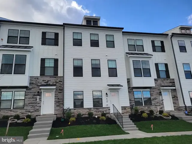 424 Herringbone Way, Frederick