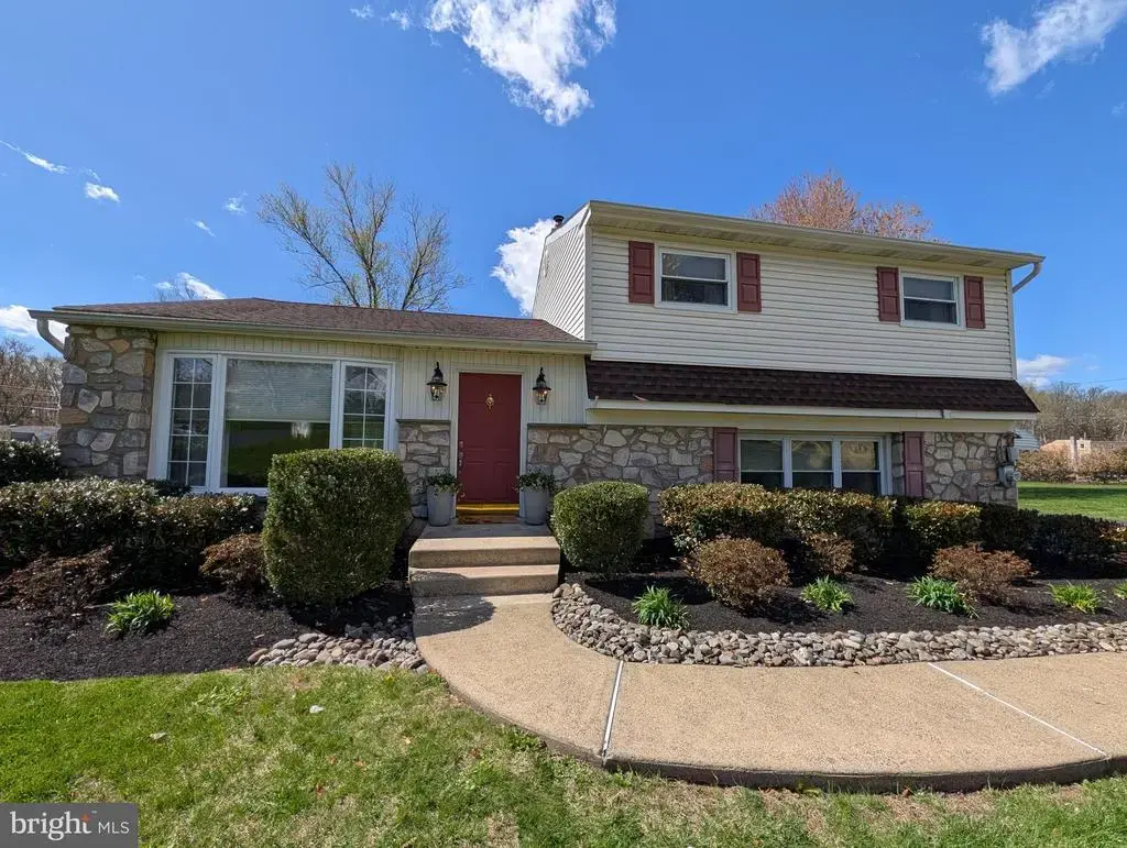 194 Fairhill, CHURCHVILLE