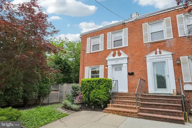 305 Ashby St, Alexandria