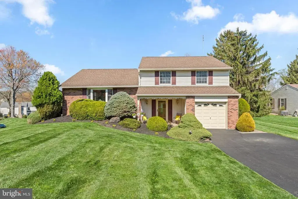 111 W Buttonwood Dr, CHURCHVILLE