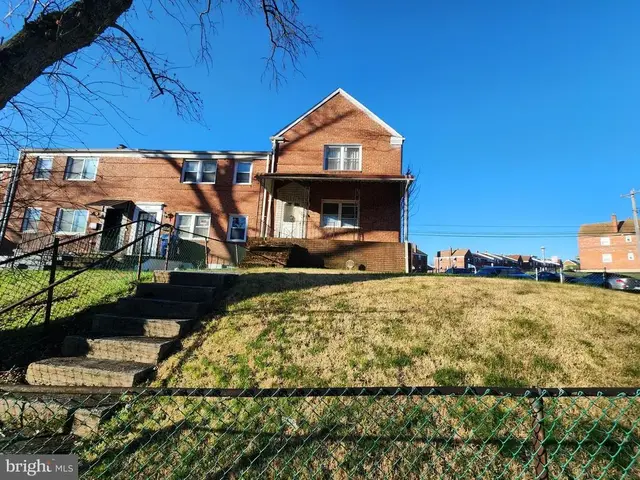 3821 Stokes Dr, Baltimore