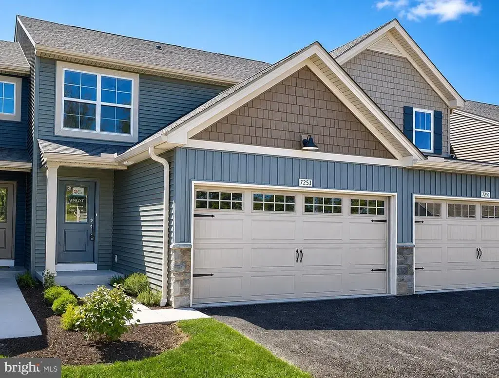 7253 White Oak Blvd, HARRISBURG