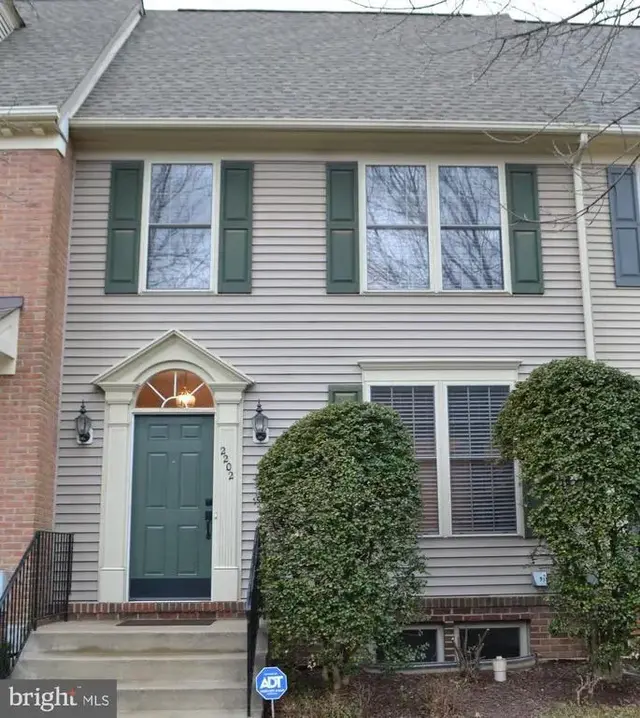 2202 Garden Ln, Frederick