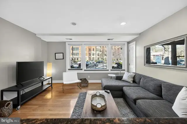 4840 Macarthur Blvd Nw #408, Washington