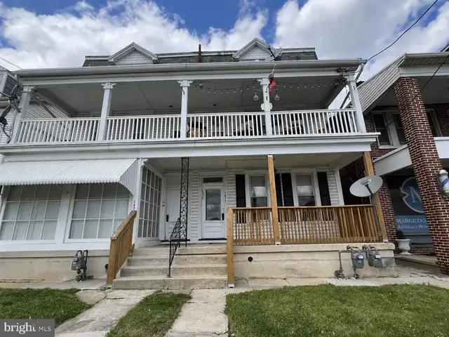 1819 W Market St #1st Fl, York