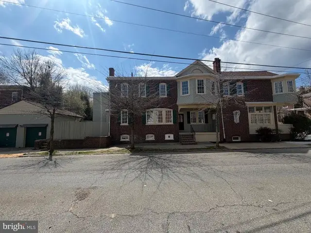 2320 N Jefferson St, Wilmington