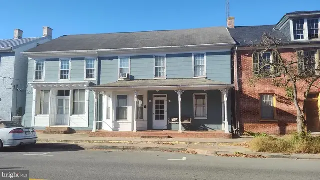 117 E Main St, Sharpsburg
