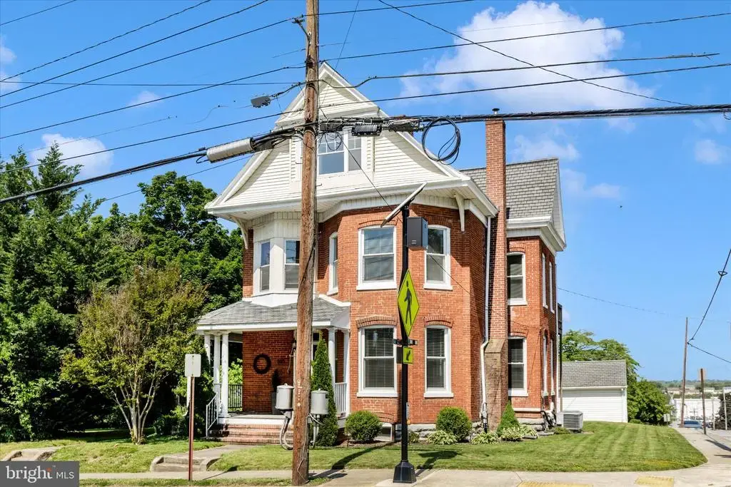 140 N Grant St, WAYNESBORO