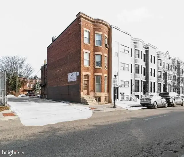 2541 Saint Paul St, Baltimore