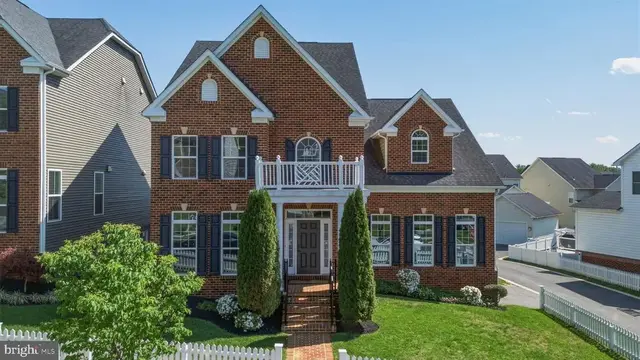 11862 Peppervine Dr, Clarksburg