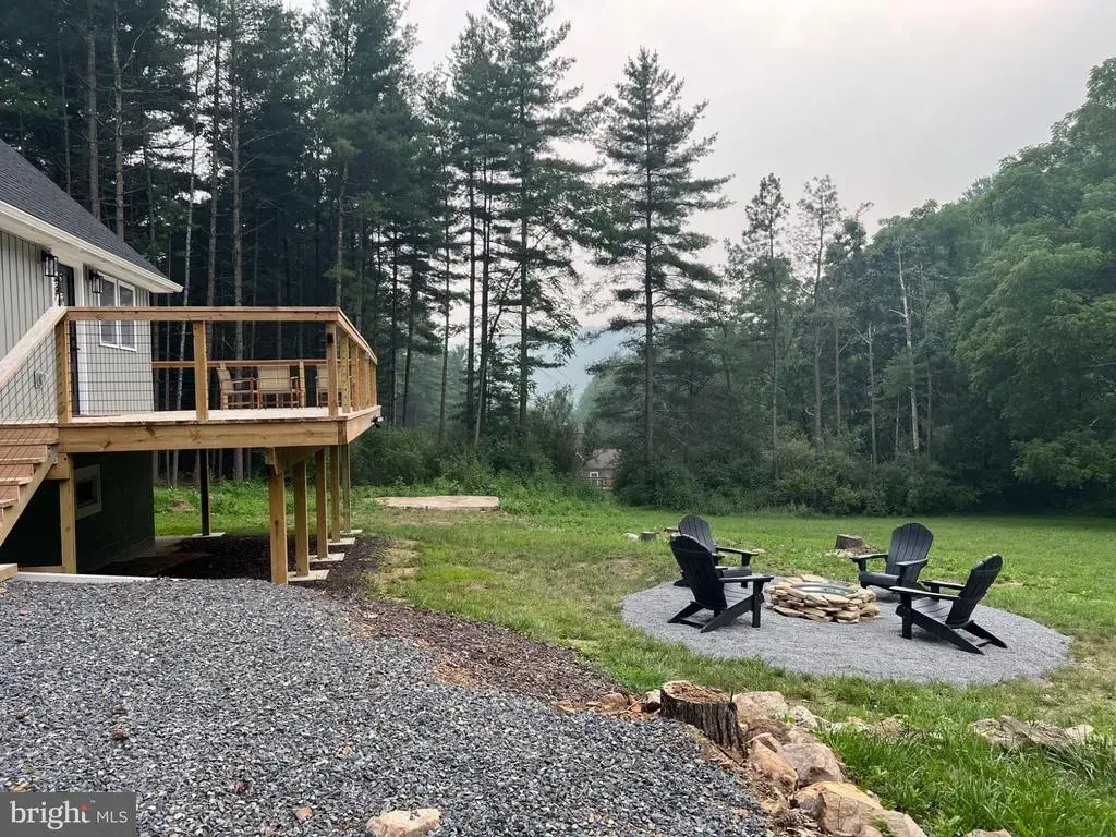 656 Wildlife Dr, LOST RIVER