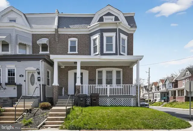 24 W 30th St, Wilmington