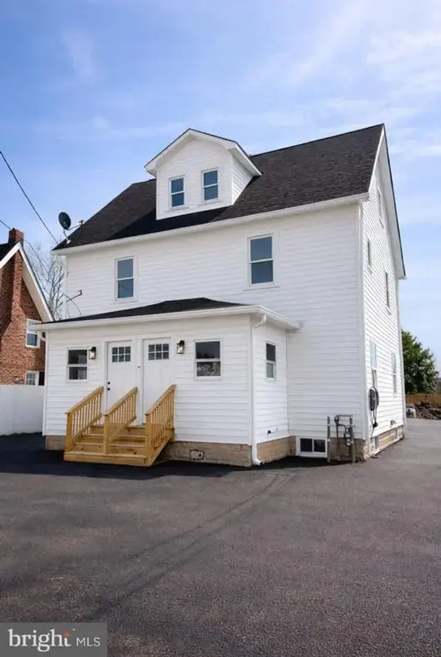 2125 Oakland Rd, Middle River