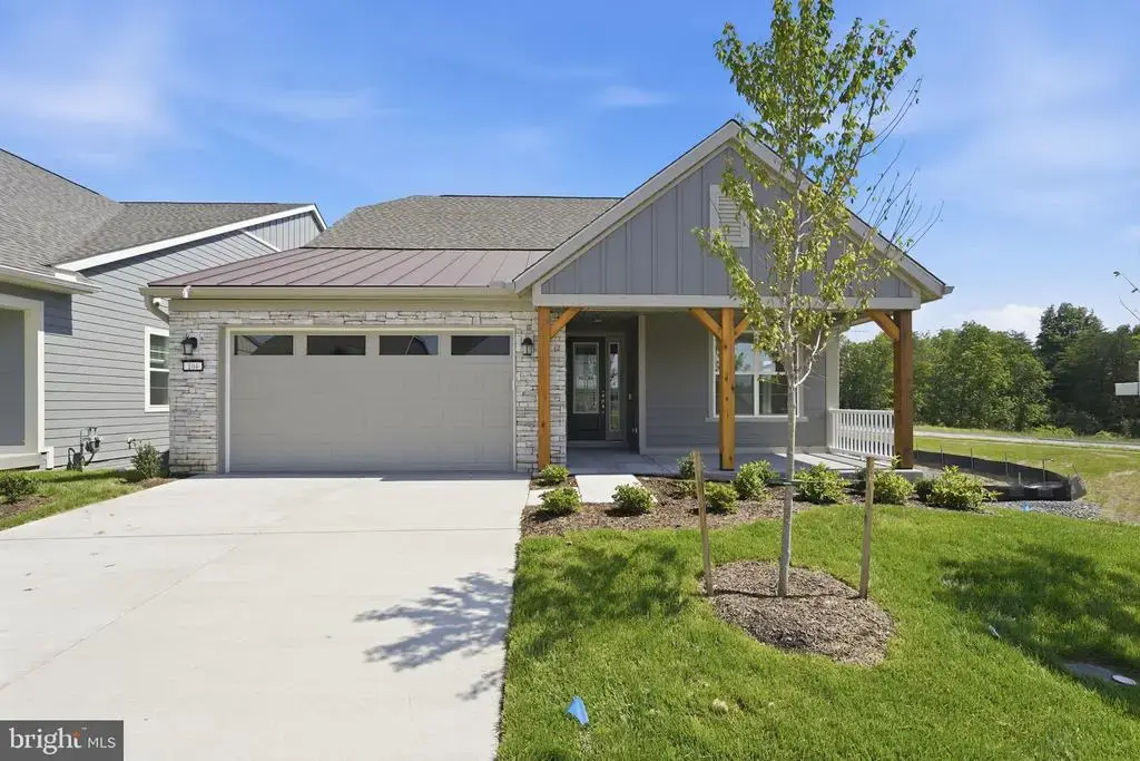 104 Rhododendron Ct, LAKE FREDERICK