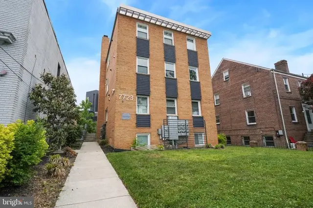 7723 Alaska Ave Nw #103, Washington