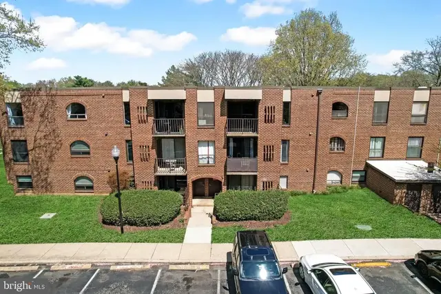16 Silverwood Cir #1, Annapolis