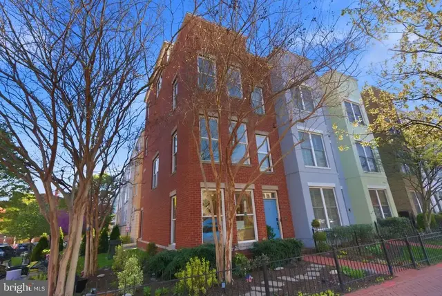 423 L St Se, Washington