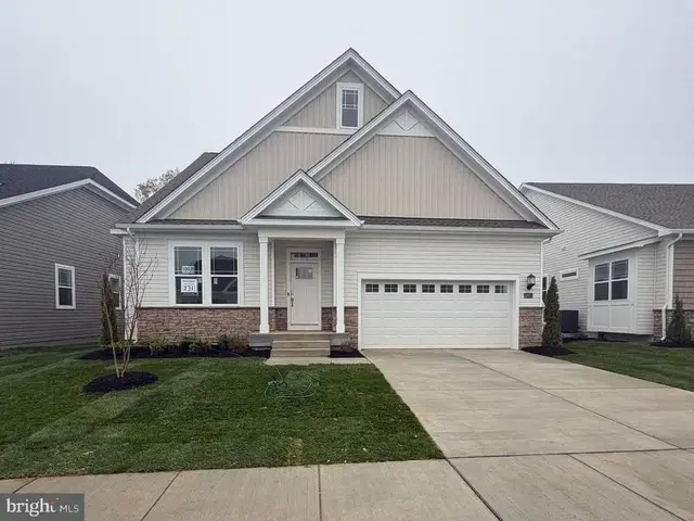 10071 Shenandoah Ln, White Plains