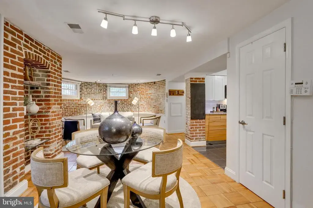 1938 Biltmore St Nw #d, WASHINGTON