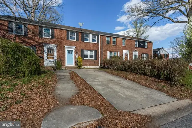 116 Maple Hill Rd, Wilmington