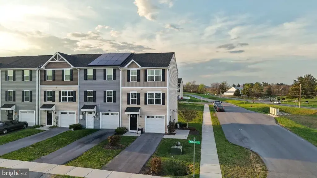 10 Norcross Ct, MARTINSBURG