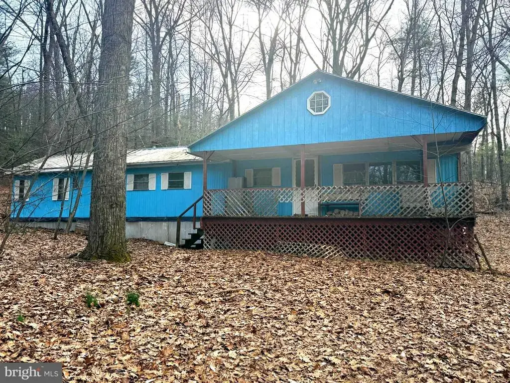 228 Pinebrook Drive, NEWPORT