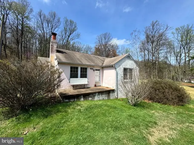 6726 James Madison Hwy, Warrenton