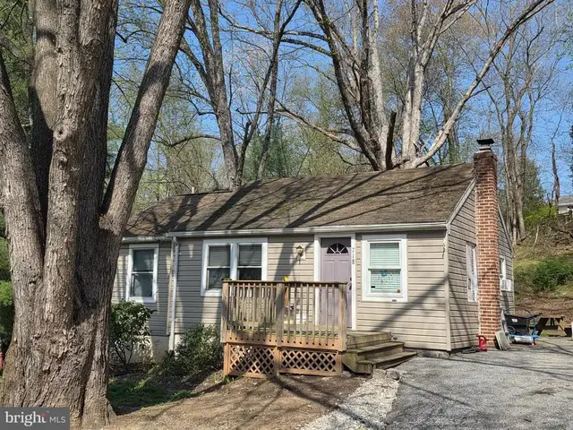 718 Wilson Ave, Sykesville