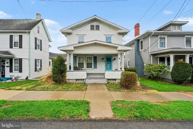 738 Union St, Millersburg