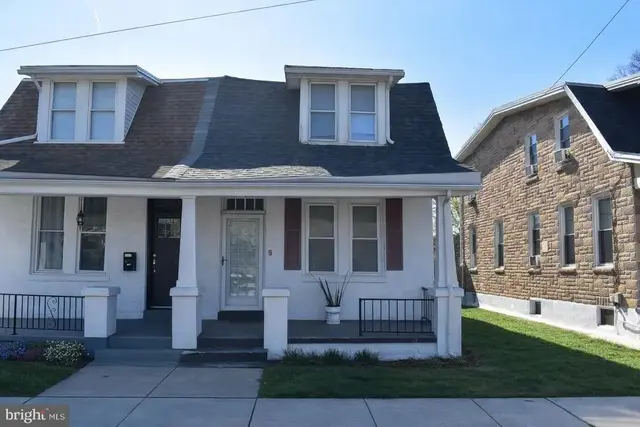 752 Mckenzie St, York