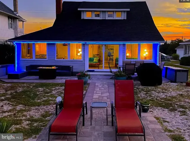 399 Bay Ave, Milford