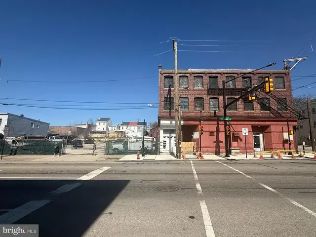 371 E Main St, Norristown