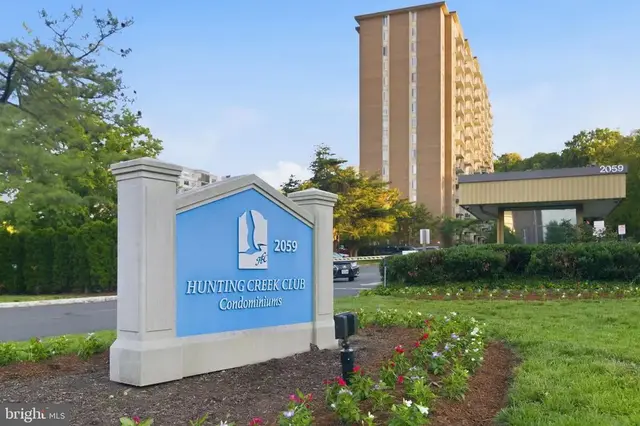 2059 Huntington Ave #304, Alexandria