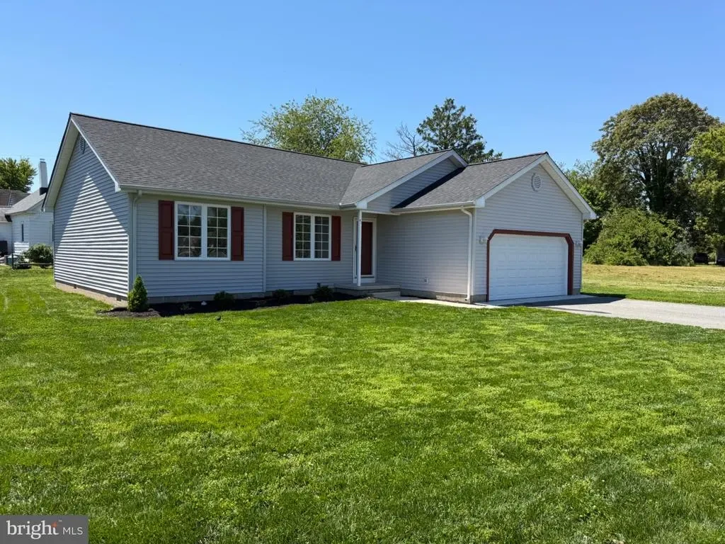41 General Torbert Dr, MILFORD