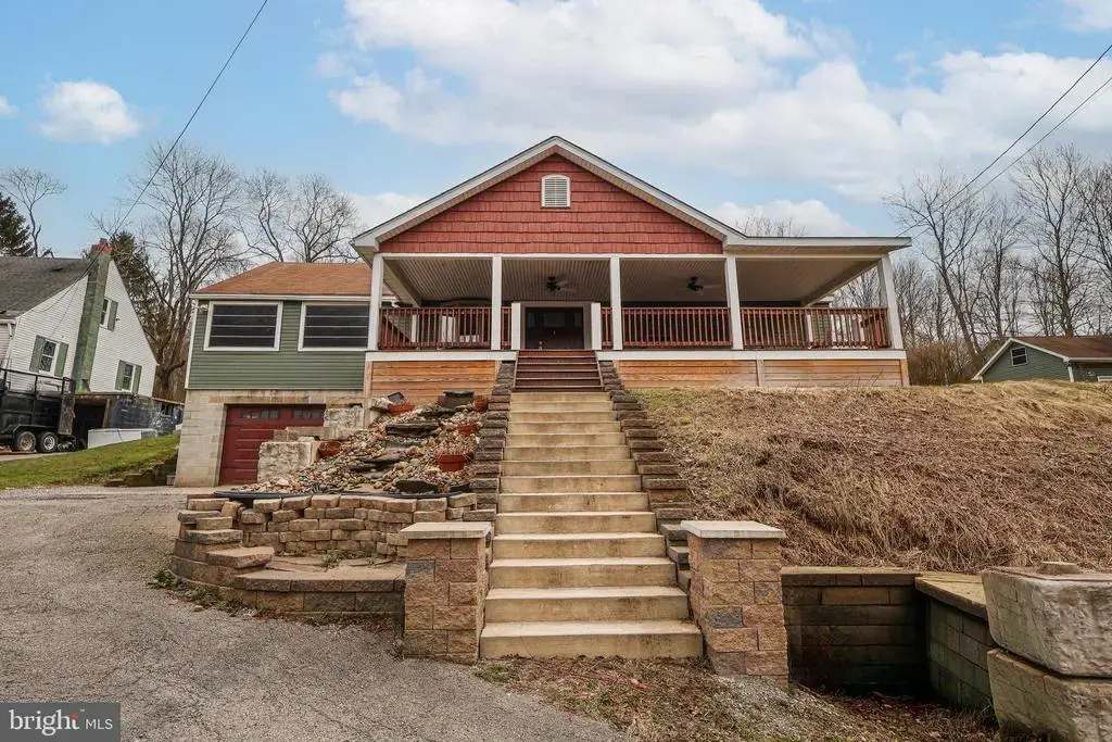 989 Blackhawk Rd, BEAVER FALLS