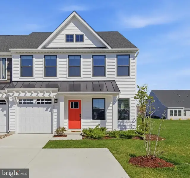 24015 Middleton Dr, Selbyville