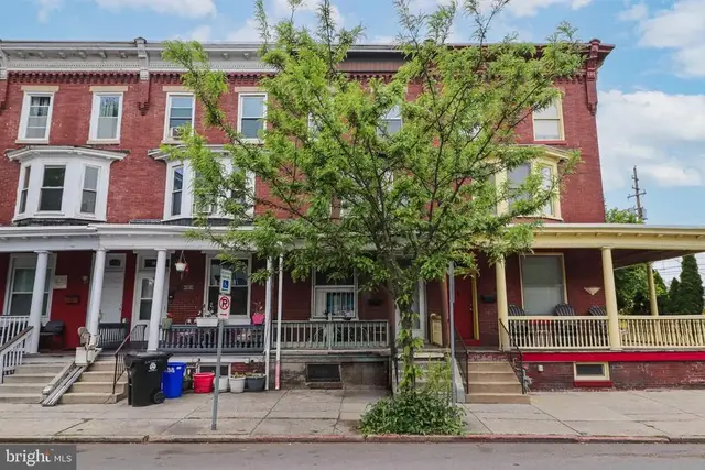 1632 Derry St, Harrisburg