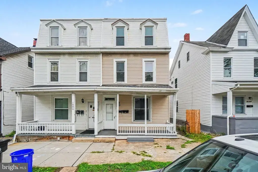 1942 North St, HARRISBURG