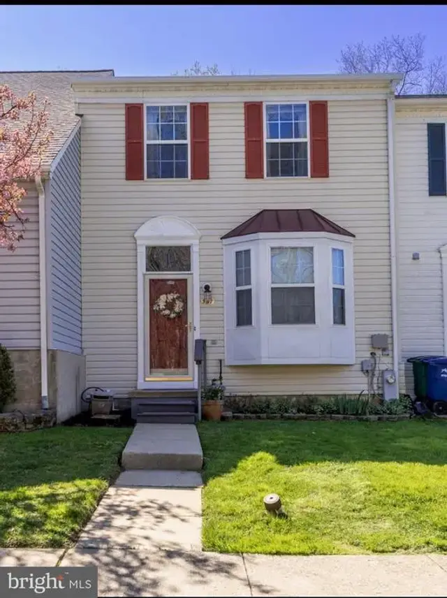 337 Woodland Green Ct Ct, Aberdeen