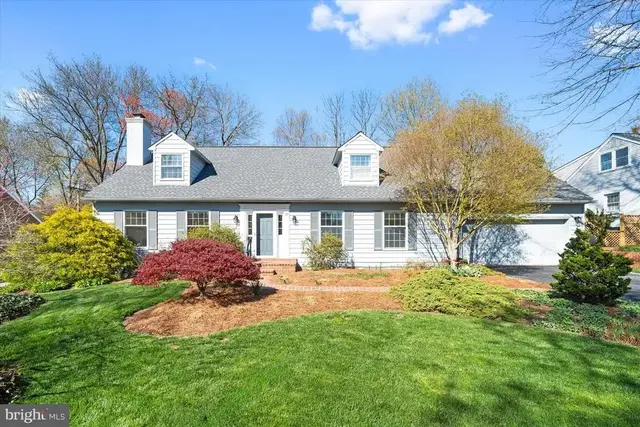 25 Dickinson Ln, Wilmington