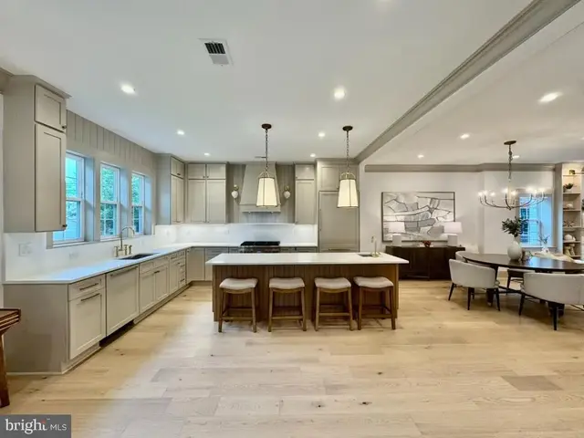 4506 Garrison St Nw, Washington