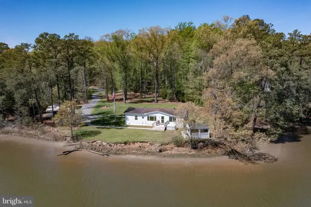 529 Morattico Creek Rd, FARNHAM