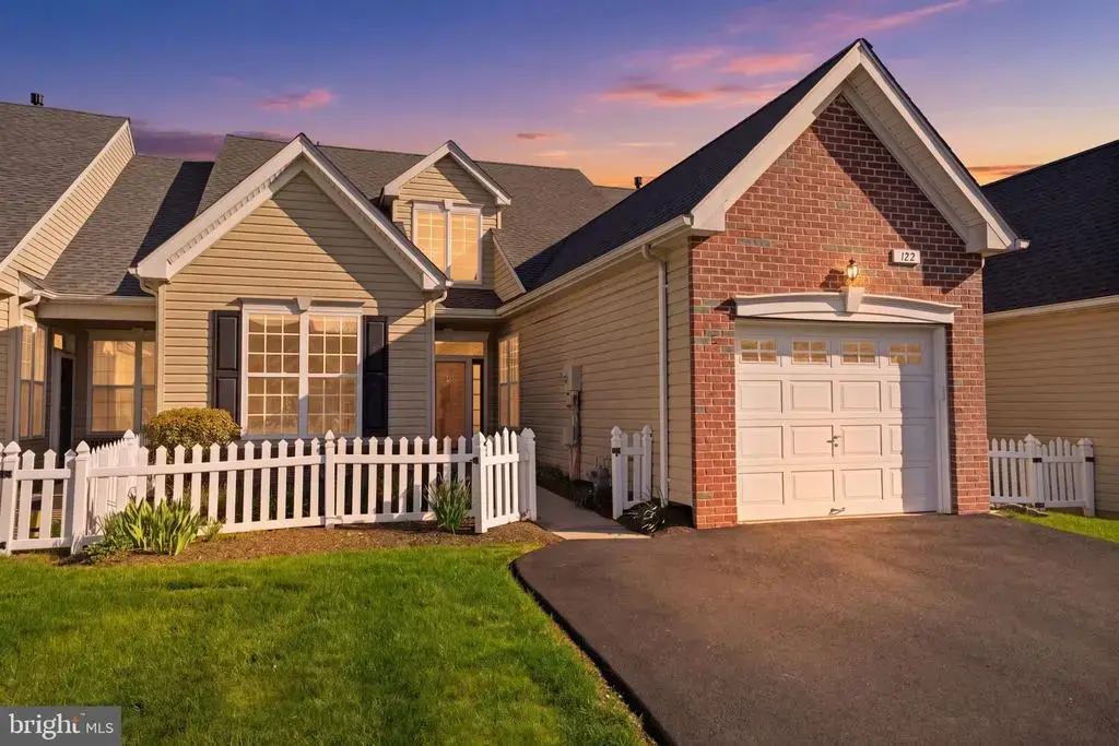 122 Devonshire Way, SELLERSVILLE