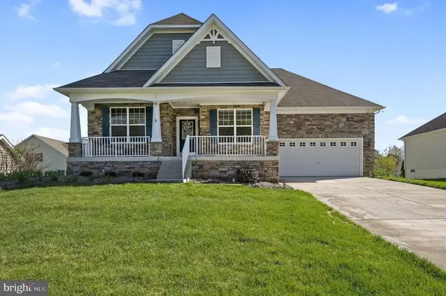 392 Winesap Ln, Dover