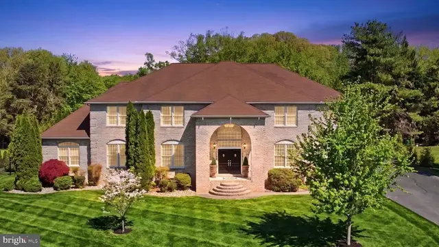17 N Chadwick Dr, Dover